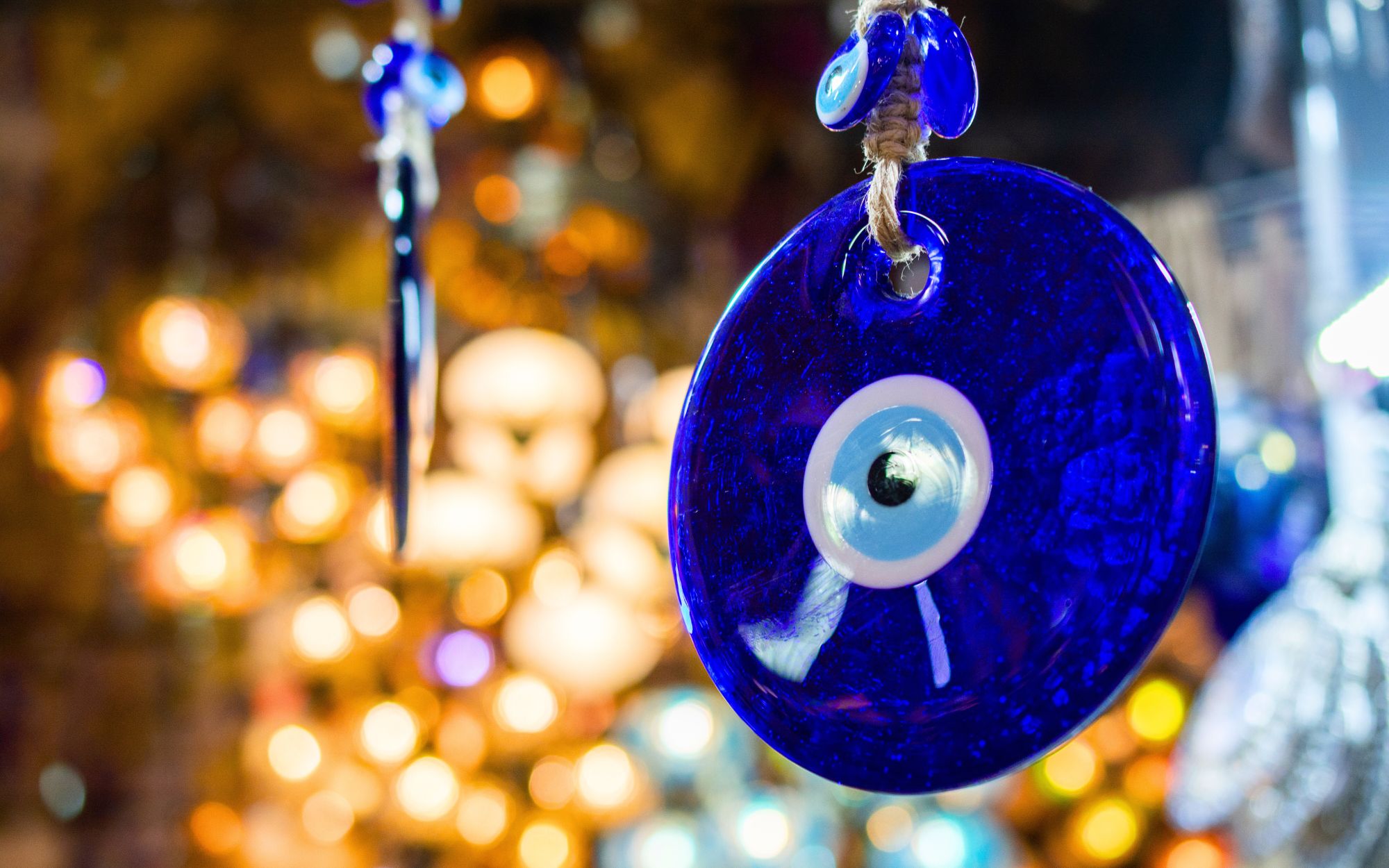 Protection mauvais oeil en France